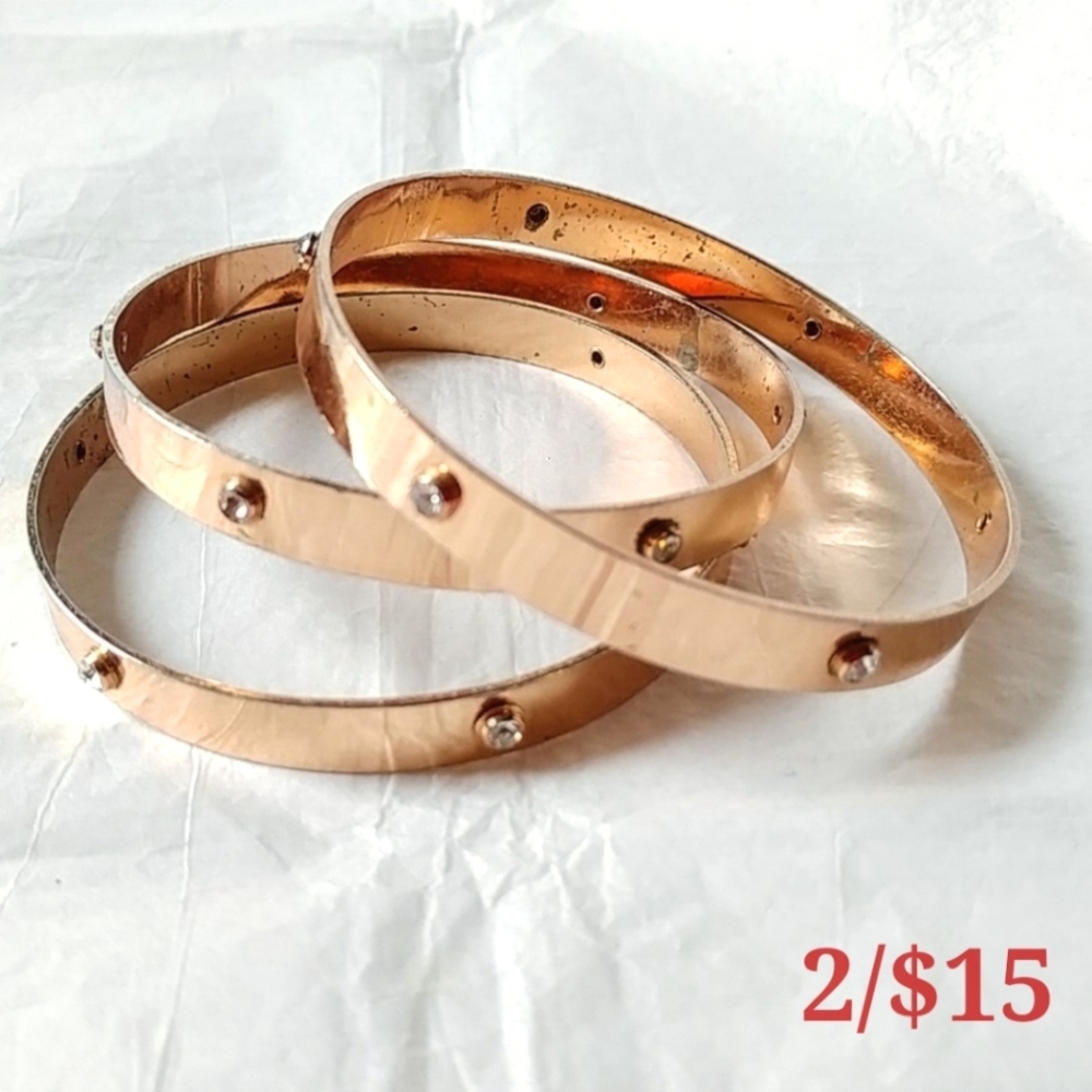 🦋 ROSE GOLD COLORED BANGLE BRACELETS - SET OF 3